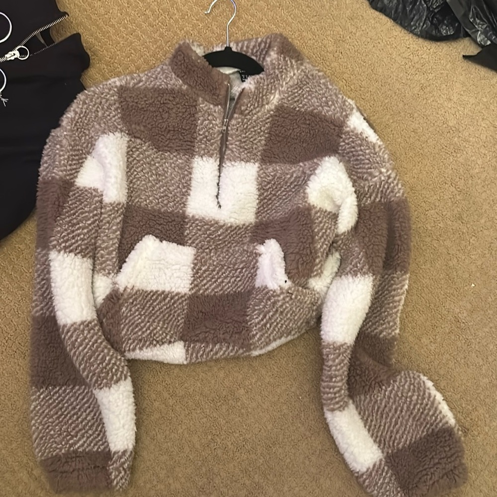 Cropped medium Sherpa plaid jacket